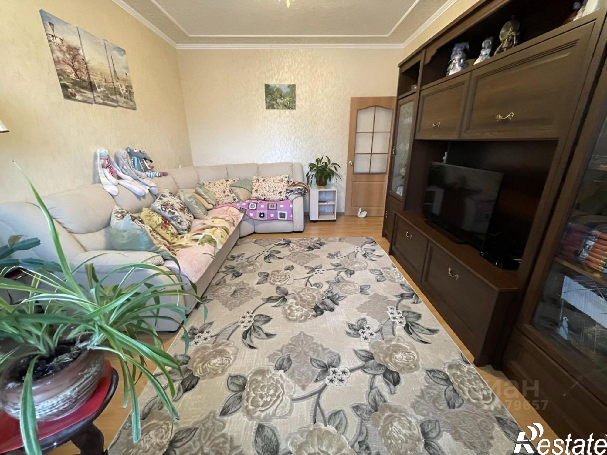 Купить квартиру за 7 700 000 рублей на ул Кардовского, 32