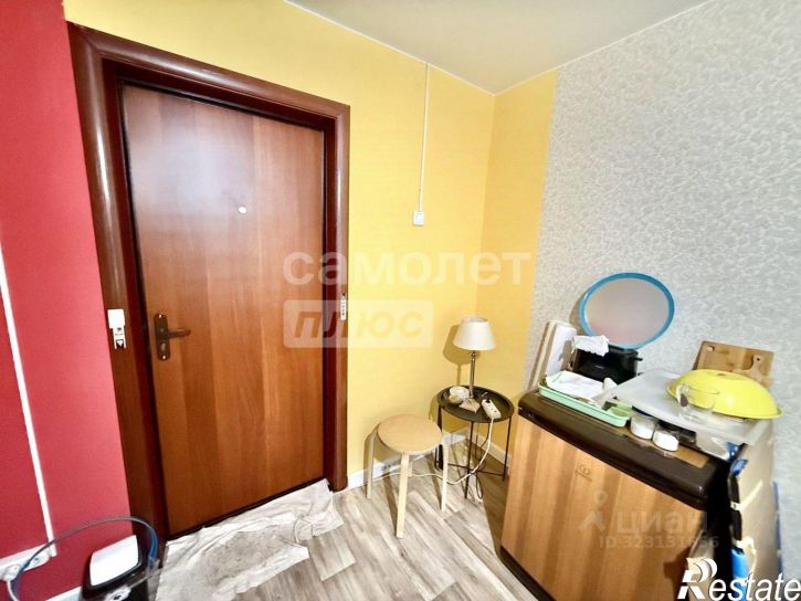 Комната ул 50 лет Комсомола, 20,  д. 20