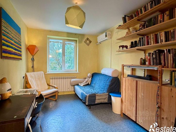 2-комн квартира Полевая улица, 42,  д. 42