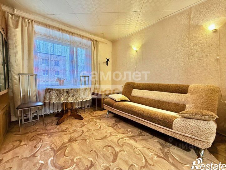 Комната ул 50 лет Комсомола, 20,  д. 20