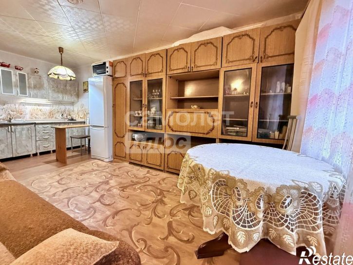 Комната ул 50 лет Комсомола, 20,  д. 20