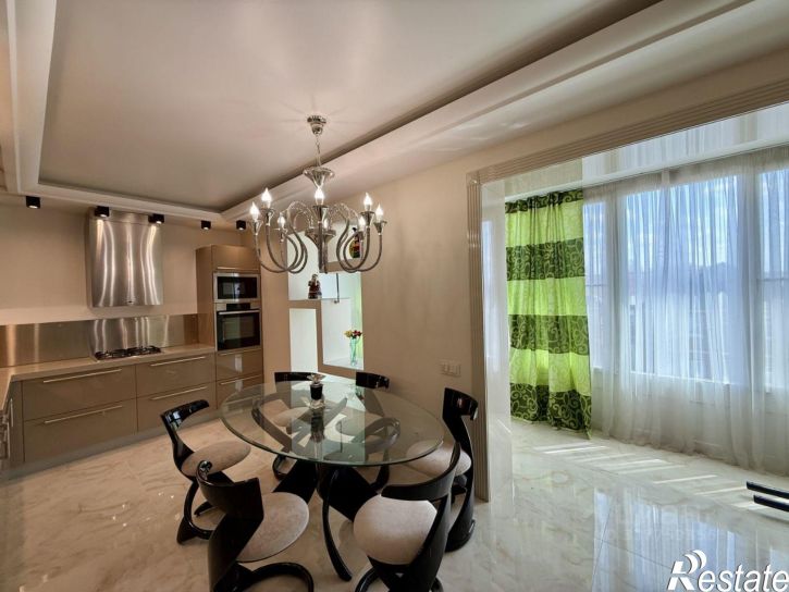 5-комн квартира Горицкий пер, 2б,  д. 2б